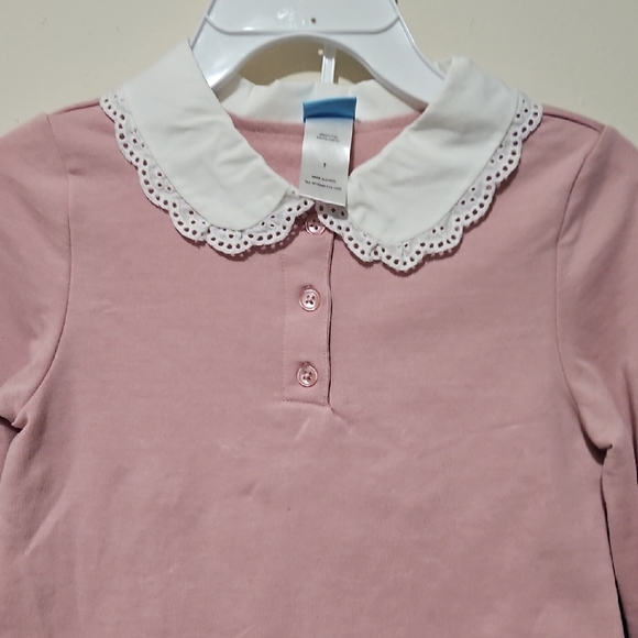 Draper James Adorable and Comfortable Set/Pink Top and Navy Skort for Girls - Picture 3 of 13